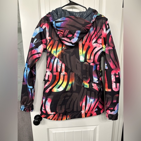 Volcom Snow Boarding Jacket - Picture 8 of 9